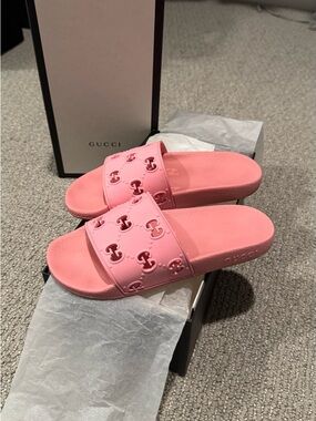 Gucci Pink Logo Slide Sandals